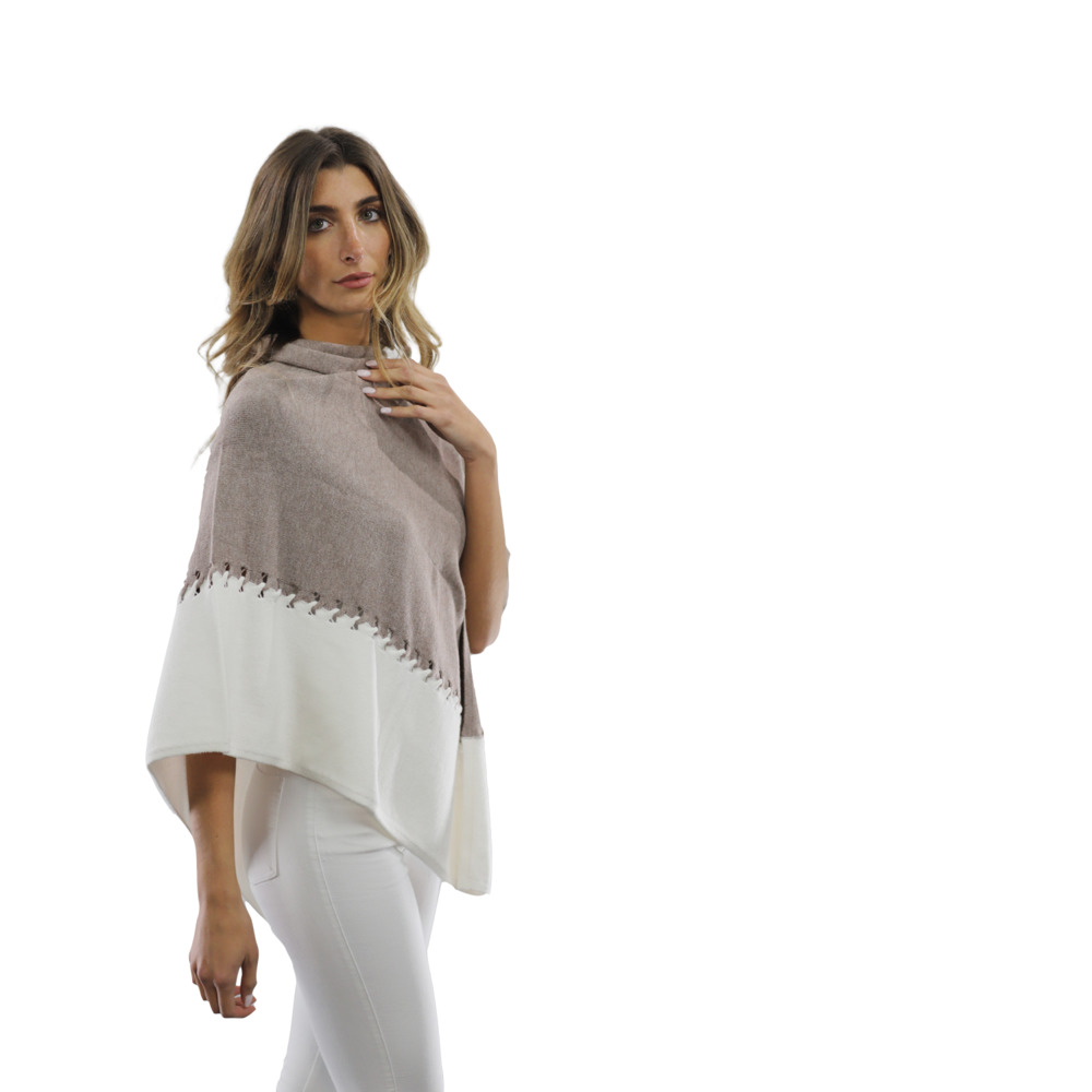 La Fiorentina Poncho with two tone detail